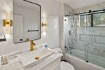 Shared Guest Bathroom